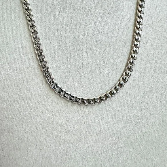 Nike + Swoosh Necklace - 5mm Cuban - 22" Silver Cuban Chain - Picture 2 of 3